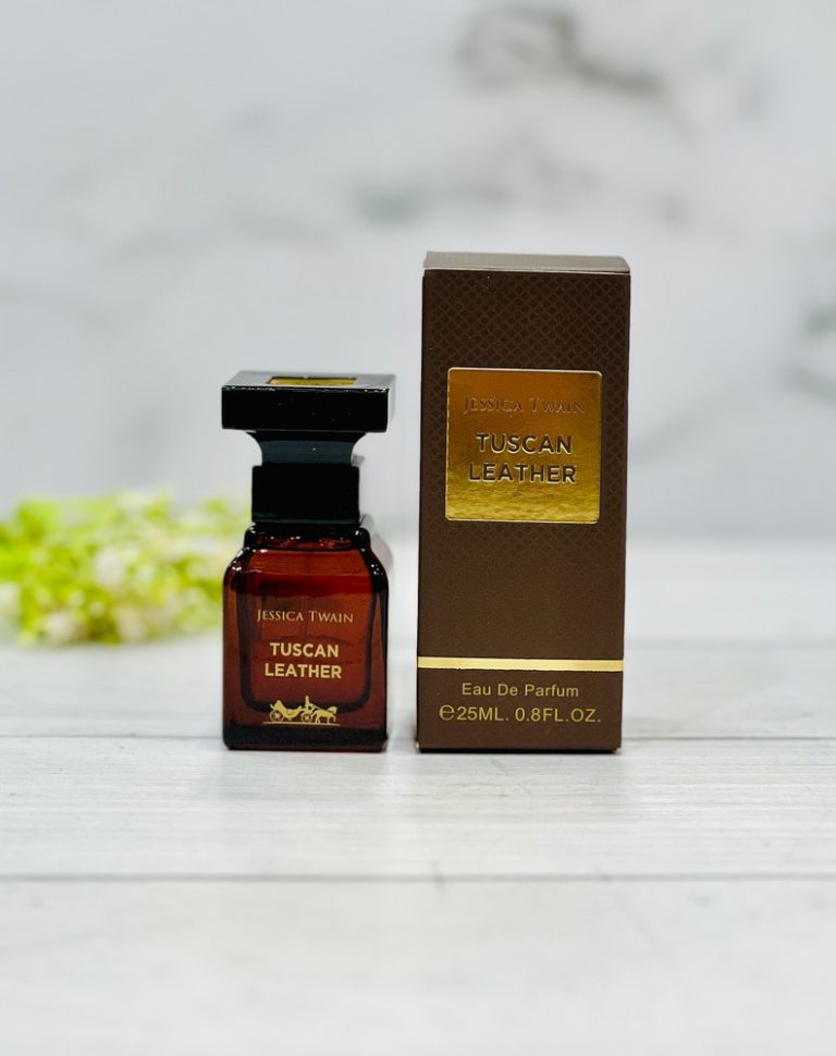 ادکلن توسکان لدر (TUSCAN LEATHER) رایحه‌ای گرم، چرمی و فوق‌العاده