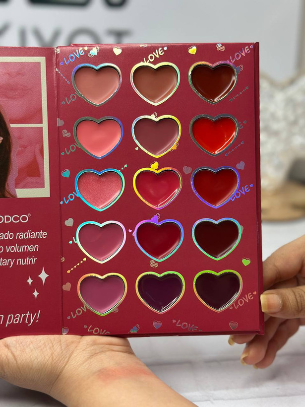 پالت 6 صحفه مدل Love از برند | IGOODCO